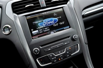 Ford Mondeo V Sedan 2.0 TDCi 150KM 2014 Ford Mondeo 2,0 TDCi Titanium Panorama Dach Full, zdjęcie 29