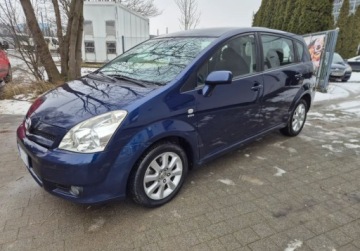 Toyota Corolla Verso E120 1.8 VVT-i 135KM 2004 Toyota Corolla Verso 1.8 benzyna z Wloch Bez rdzy Zadbana 1.8 Benzyna, zdjęcie 1