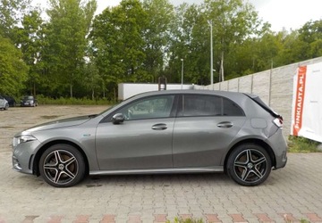 Mercedes Klasa A W177/V177 Hatchback Plug-In 1.3 250e 218KM 2020 Mercedes-Benz Klasa A PLUG-IN Okazja 1.3 Hybryda Plug-in 218KM, zdjęcie 11