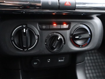 Citroen C3 III Hatchback 1.2 PureTech 68KM 2017 Citroen C3 1.2 PureTech, Klima, Tempomat, zdjęcie 11