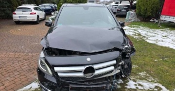 Mercedes Klasa B W246 Sports Tourer 200 BlueEFFICIENCY 156KM 2014 MERCEDES B-200 W246 AUTOMAT 7G-DCT Edition 1.6 USZKODZONY! FAKTURA MARŻA!, zdjęcie 9