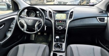 Hyundai i30 II Wagon 1.6 GDI 135KM 2013 Hyundai i30 BENZYNA nawigacja KAMERA super okazja 1.6 Benzyna 135KM, zdjęcie 35