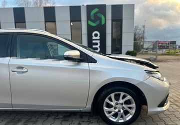 Toyota Auris II Touring Sports Facelifting 1.6 Valvematic 132KM 2018 Toyota Auris 1.6B 132KM 2018r. Salon Polska auto zarejestrowane i ubezpiec, zdjęcie 3