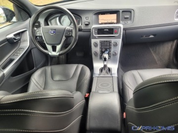 Volvo V60 I Kombi Facelifting 2.0 D3 DRIVE-E 150KM 2018 Volvo V60 2.0D Mega Opcja Automat Bezwypadkowy 2.0 Diesel 150KM, zdjęcie 11