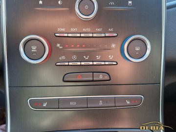 Renault Grand Scenic III 1.3 Energy TCe 140KM 2019 Renault Grand Scenic Led, Hak, Kamera cofania 1.3 Benzyna 140KM, zdjęcie 17