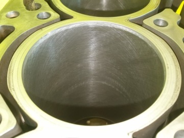 БЛОК ДВИГАТЕЛЯ FABIA ROOMSTER 1.6 16V BTS