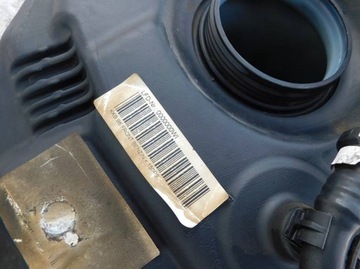 AUDI A4 B6 2.0FSI 2003R NÁDRŽ PALIVA