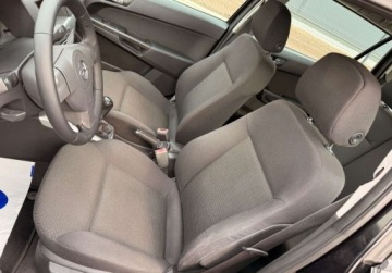 Opel Astra J Sports Tourer 1.6 Twinport ECOTEC 115KM 2010 Opel Astra LIFT 1.6i 115ps Serwisowana BezRdzy Bezwypadkowa Zadbana 1.6, zdjęcie 23