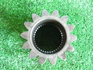 Звездочка Massey Ferguson 3582194M1 б/у