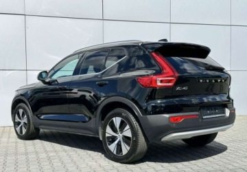 Volvo XC40 Crossover Plug-In Facelifting 1.5 T4 211KM 2022 Volvo XC 40 Nowy model Plugin Navi Kamera Led FV23 1.5 211KM, zdjęcie 33