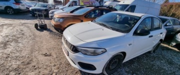 Fiat Tipo II Sedan 1.4 95KM 2018 Fiat Tipo 2018r, SALON POLSKA. 1.4 LPG. Delikatnie uszkodzony lewy tyl. Je, zdjęcie 2