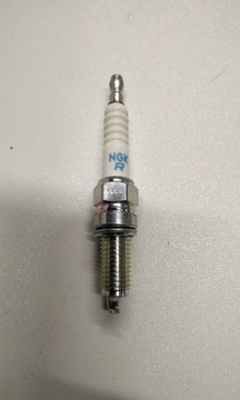 Свеча зажигания DCPR8E