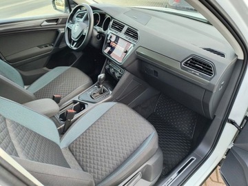 Volkswagen Tiguan II SUV 2.0 TDI 150KM 2019 Volkswagen Tiguan SalonPL serwis ASO 2.0TDI 150KM bezwypadkowy pakiety IQ., zdjęcie 29