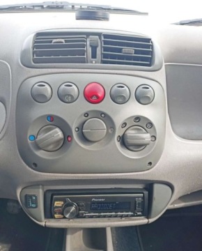 Fiat Seicento Hatchback 3d 1.1 Fire 55KM 2004 Fiat Seicento Fiat Seicento 1.1 BenzynaLPG 54KM, zdjęcie 8