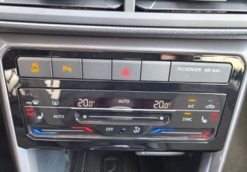 Volkswagen T-Cross SUV 1.0 TSI 110KM 2021 Volkswagen T-Cross Style Pakiety, Digital Cockpit, ACC, Kamera, Podgrzewa, zdjęcie 25