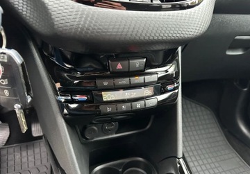 Peugeot 2008 I SUV Facelifting 1.6 BlueHDi 99KM 2016 Peugeot 2008 1,6 HDI 99 KM GWARANCJA Zamiana Zarejestrowany 1.6 Diesel 99KM, zdjęcie 13