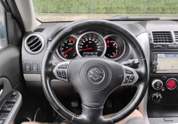 Suzuki Grand Vitara II SUV 5d Facelifting 1.9 DDiS 129KM 2010 Suzuki Grand Vitara 2010r, Lift. 1.9 DIESEL. 4x4. Delikatnie uszkodzony le, zdjęcie 12