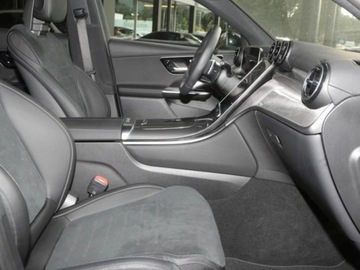 Mercedes GLC C254/X254 2025 GLC Coupe 200 d 4-Matic AMG Line 2.0 (163KM) 2025, zdjęcie 9