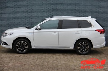 Mitsubishi Outlander III 2016 Mitsubishi Outlander PHEV*RADARY*ACC*MAX OPCJA*TOP, zdjęcie 18