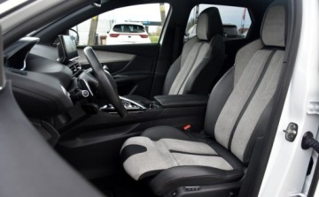 Peugeot 3008 II Plug-In Hybrid Facelifting 1.6 HYBRID4 300KM 2021 Peugeot 3008 SKORA Alusy LED Navi. BLIS linne assist Grzane fotele 1.6, zdjęcie 19