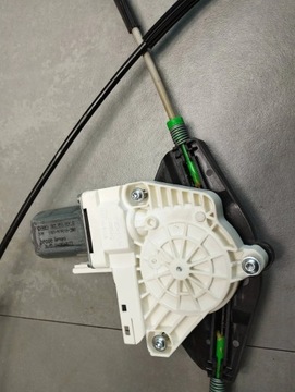 AUDI Q5 8R MECHANIZMUS OKNO LEVÝ PŘEDNÍ 8R0837461G