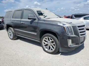 Cadillac Escalade III 2017 Cadillac Escalade 2017 CADILLAC ESCALADE PREMIUM LUXURY 6.2 Benzyna 420KM, zdjęcie 3