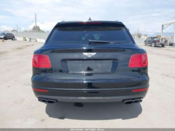 Bentley Bentayga 2019 Bentley Bentayga V8 2019 4.0l 4.0 Benzyna 542KM, zdjęcie 4