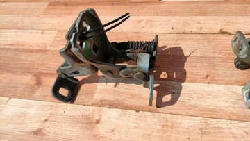 JEEP GRAND CHEROKEE WK ПЕТЛЯ ДВЕРИ ПЕРЕДНЯЯ СПРАВА