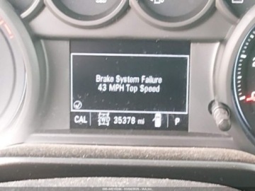 Chevrolet Silverado II 2021 Chevrolet Silverado Short Bed Custom 2021 2.7 Benzyna 310KM, zdjęcie 12