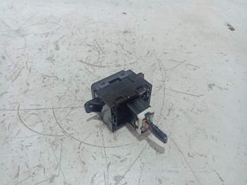 SUBARU LEVORG TLAČÍTKO PŘEDEHŘÁNÍ SEDADLA