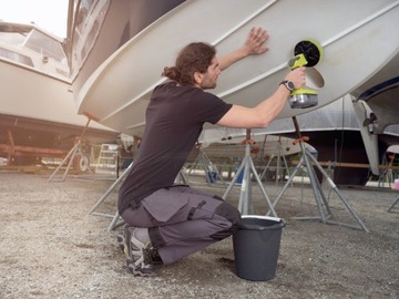 ВРАЩАЮЩАЯСЯ МОЮЩАЯ ЩЕТКА 18В Ryobi ONE+ R18CPS 2Ah