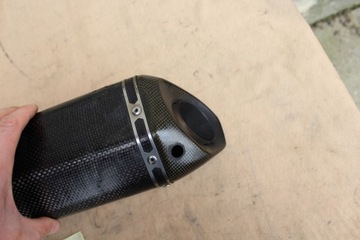 ГЛУШИТЕЛЬ AKRAPOVIC ПРАВЫЙ YAMAHA R1 RN22