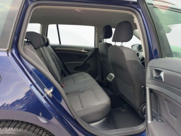 Volkswagen Golf VII Variant Facelifting 1.5 TSI ACT 150KM 2019 Volkswagen Golf Variant ACC LED Bluetooth Czujniki parkowania Podgrzewana, zdjęcie 12