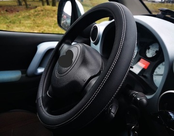 Pokrowiec na kierownice SUZUKI SX4 SWIFT VITARA BALENO nakładka czarny mat