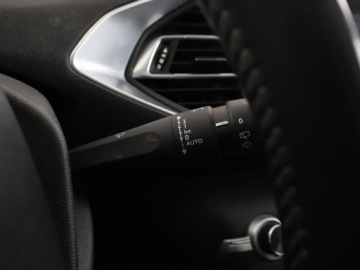 Peugeot 308 II Hatchback Facelifting 1.2 PureTech 130KM 2018 Peugeot 308 Allure automat panorama, zdjęcie 30