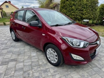 Hyundai i20 I Hatchback 5d Facelifting 1.2 DOHC 85KM 2014 Hyundai i20 Hyundai i20 2014 1.2 benzyna 180 tys. km swiezo sprowadzony, zdjęcie 1