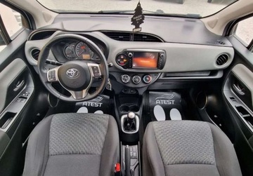 Toyota Yaris III Hatchback 5d Facelifting 1.0 VVT-i 69KM 2015 Toyota Yaris Benzyna Klima Kamera 5 Drzwi Elek..., zdjęcie 9