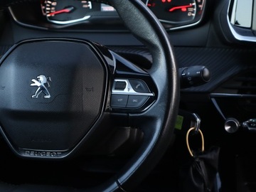 Peugeot 208 II Hatchback 1.2 PureTech 75KM 2020 Peugeot 208 1.2 PureTech, Salon Polska, zdjęcie 17