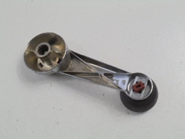 FORD GRANADA KORBKA OTWIERANIA SZYBY 82GBF23342