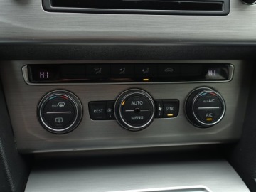 Volkswagen Passat B8 Limousine 1.4 TSI BlueMotion Technology 125KM 2017 VW Passat 1.4 TSI, Salon Polska, Navi, Klima, zdjęcie 12