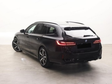 BMW Seria 5 G90-91 2025 BMW Seria 5 Touring 530e xDrive Sport Combi 2.0 (299KM) 2025, zdjęcie 2