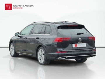 Volkswagen Golf VIII Variant 2.0 TDI 150KM 2021 Volkswagen Golf Variant Martwe poleVirtualFaktura23 Masaz fotela kierowcy, zdjęcie 2