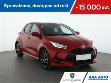 Toyota Yaris IV Hatchback 1.5 Dynamic Force 125KM 2022 Toyota Yaris 1.5 VVT-i, Salon Polska