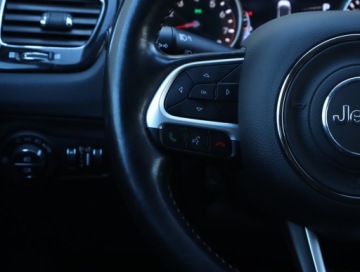 Jeep Compass II SUV 1.4 Multiair 170KM 2019 Jeep Compass 1.4 MultiAir, Salon Polska, zdjęcie 22