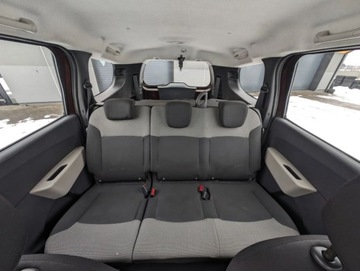 Dacia Lodgy Minivan 1.6 SCe 102KM 2016 Dacia Lodgy Klima LPG Tempomat Serwis Gwarancja 1.6 BenzynaLPG 102KM, zdjęcie 26