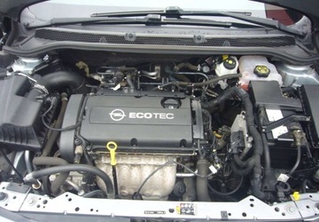 Opel Astra J Hatchback 5d Facelifting 1.6 Twinport ECOTEC 115KM 2014 Opel Astra Opel Astra J Salon PL - seriws 1.6 Benzyna 116KM, zdjęcie 19