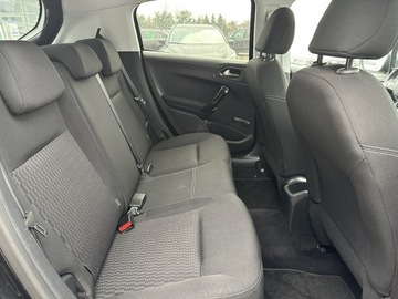 Peugeot 208 I Hatchback 5d Facelifting 1.2 PureTech 82KM 2015 Peugeot 208 Klima*Pdc*Tylko 86000km, zdjęcie 14
