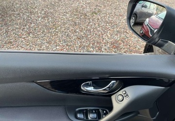 Nissan Qashqai II Crossover 1.6 dCi 130KM 2016 Nissan Qashqai nawigacja, kamera, panorama 1.6 Diesel 131KM, zdjęcie 17
