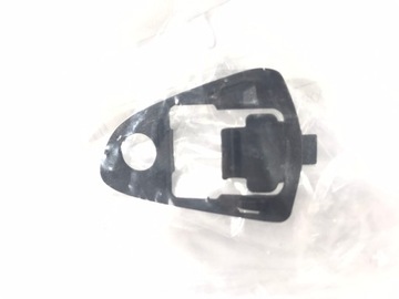 PODLOŽKA KLIKY DVEŘE LEVÝCH ZADNÍCH PORSCHE MACAN 95B837209