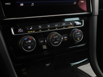 Volkswagen Golf VII Variant Facelifting 1.6 TDI-CR DPF BMT 115KM 2019 Volkswagen Golf DSG klima auto navi grzane fotele, zdjęcie 27